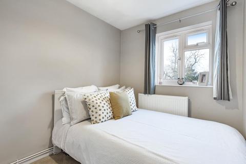 Flat 15, Shipbourne House Sellindge Close, Beckenham, BR3 1PG