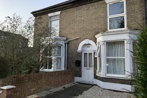 4 bedroom terraced house to rent, Dereham Road, Norwich