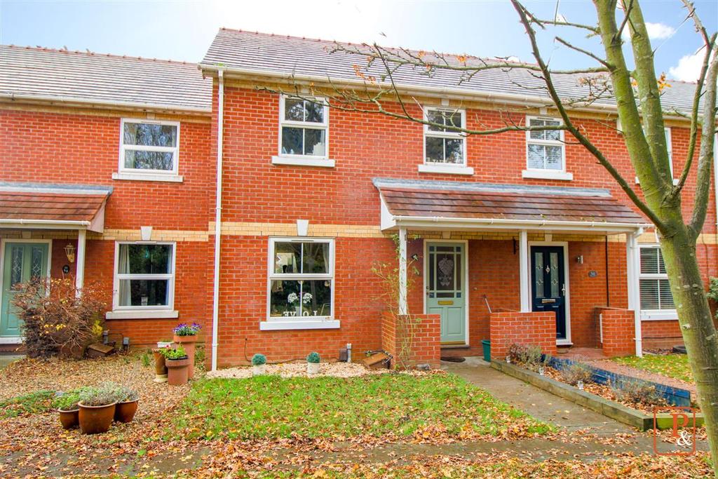 Maypole Green Road, Colchester CO2 3 bed terraced house £245,000