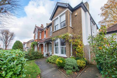 33 Onslow Gardens, Wallington, SM6 9QL