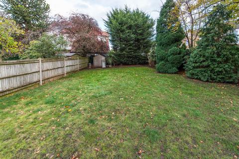 33 Onslow Gardens, Wallington, SM6 9QL