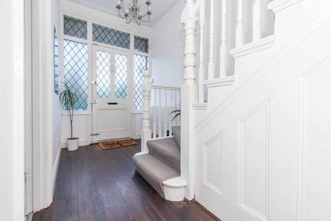 33 Onslow Gardens, Wallington, SM6 9QL