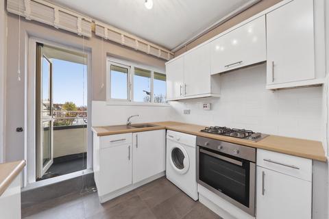3 bedroom apartment to rent - Sparsholt Road, Crouch Hill, London, N19
