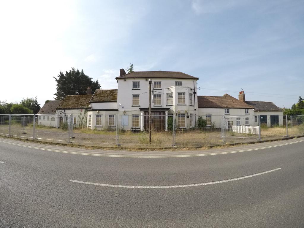 Newmarket Road, Risby 2 bed barn conversion £85,000
