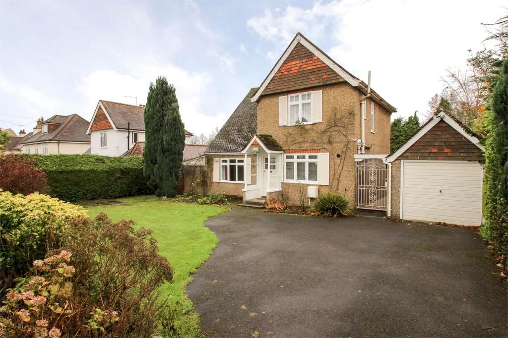 Anstey Lane, Alton 3 bed detached house £1,500 pcm (£346 pw)