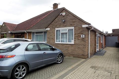 5 Fern Lane, Hounslow, TW5 0HN