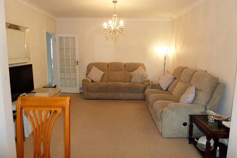 5 Fern Lane, Hounslow, TW5 0HN