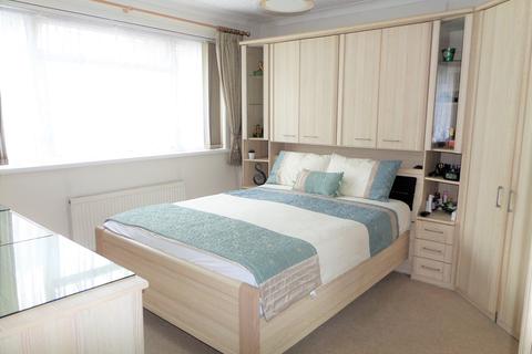 5 Fern Lane, Hounslow, TW5 0HN