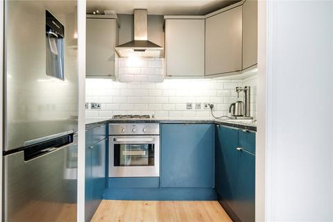 33b Kenninghall Road, London, E5 8BS