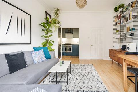 33b Kenninghall Road, London, E5 8BS