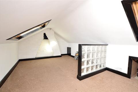 17 Ashby Terrace, Leeds, LS13 3AF