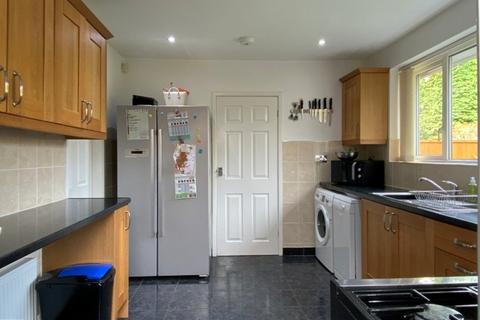 21 Foxcroft Close, Chasetown, Burntwood, WS7 4ST