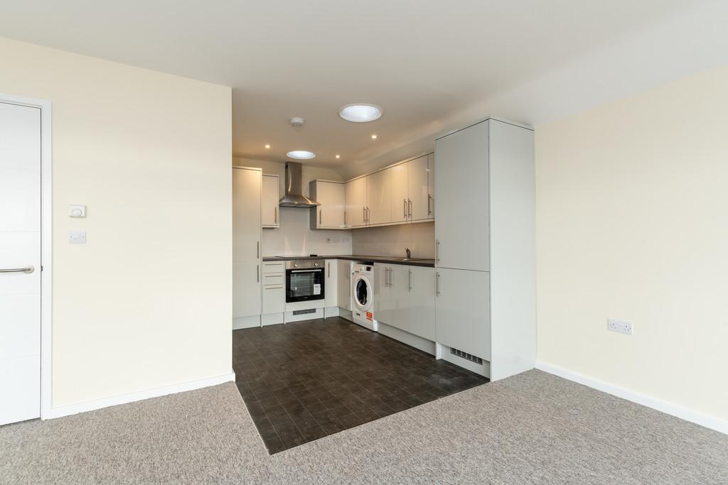 Draycott Road, Southmoor 2 bed apartment £1,100 pcm (£254 pw)