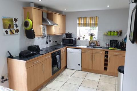 5 Three Corners Close, Valley Truckle, Camelford, PL32 9QB