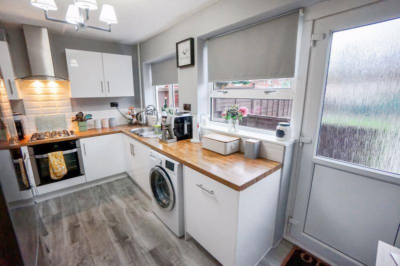 Willenhall Street, Wednesbury 3 bed end of terrace house £150,000