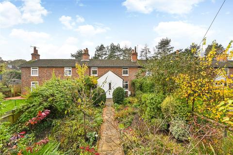 2 Chapel Row, Hothfield, Ashford, TN25 4LP