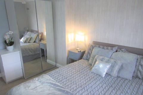 4 Holmesfield Road, Birmingham, B42 2DJ