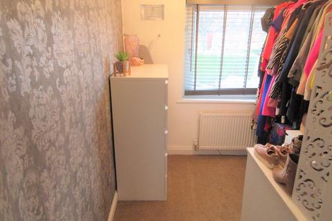 4 Holmesfield Road, Birmingham, B42 2DJ