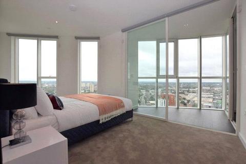 2 bedroom apartment for sale, Sky Gardens, 155 Wandsworth Road, London, SW8