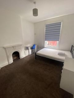 3 bedroom terraced house to rent, 3 Bed Student Property, Brookdale Road, L15