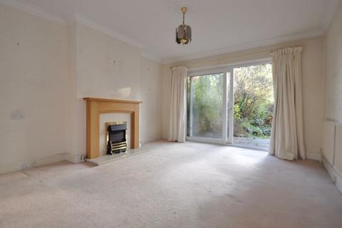 13 Hamilton Close, Epsom, KT19 8RG