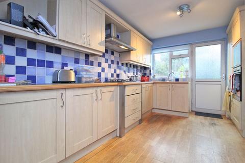 1 Marston Close, Hemel Hempstead, HP3 8NF