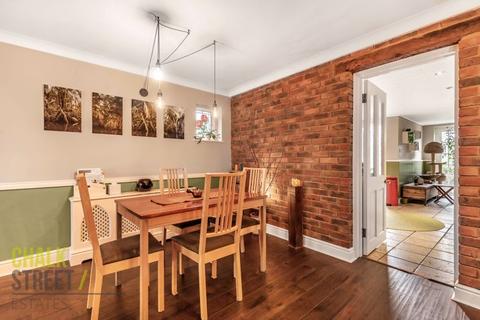 31 Albert Road, Romford, RM1 2PD