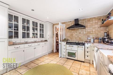 31 Albert Road, Romford, RM1 2PD