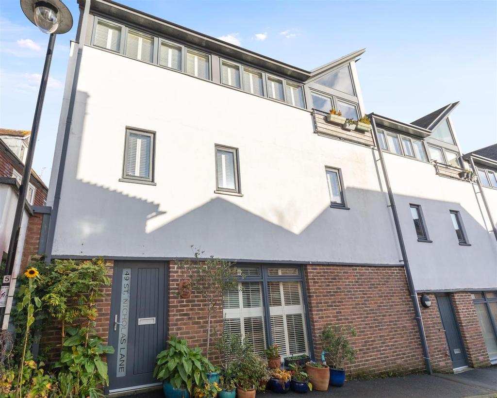 St Nicholas Lane, Lewes 4 bed townhouse £600,000