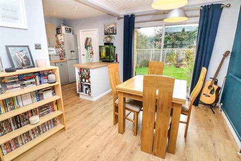 116 Heath Drive, Chelmsford, CM2 9HG