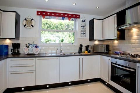 2 bedroom apartment for sale - Warren Road, Torquay