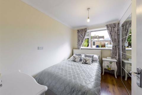 59 Abbotswood Road, Brockworth, Gloucester, GL3 4NY