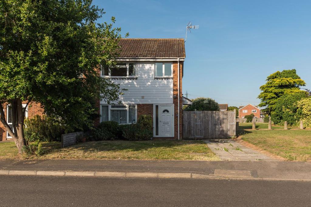 Field Avenue, Canterbury 4 bed house £507 pcm (£117 pw)