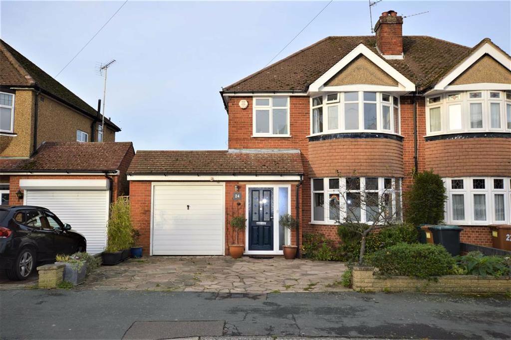Kenilworth Drive, Croxley Green, Rickmansworth Hertfordshire, WD3 3 bed