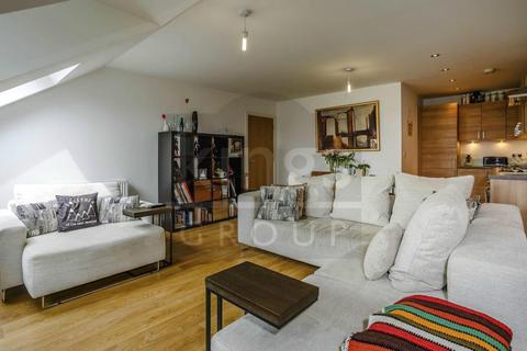 37 Louisa Oakes Close, London, E4 8AS