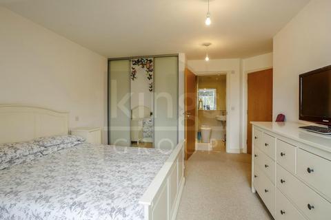 37 Louisa Oakes Close, London, E4 8AS