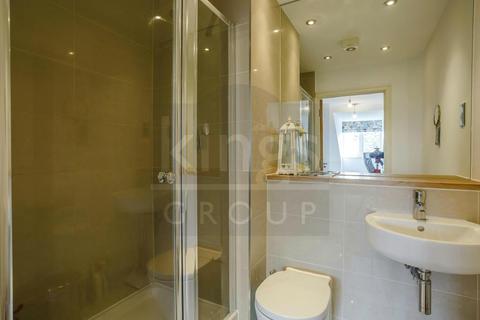 37 Louisa Oakes Close, London, E4 8AS