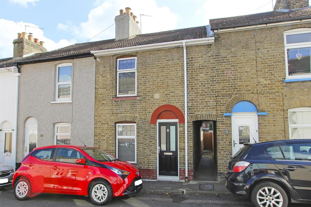 Bassett Road, Sittingbourne 2 bed terraced house £170,000
