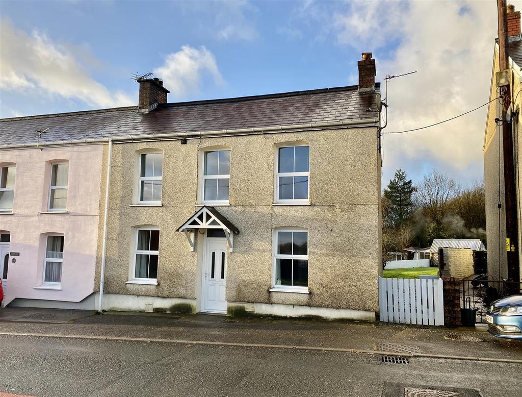Waterloo Road, Capel Hendre, Ammanford 3 bed semidetached house for