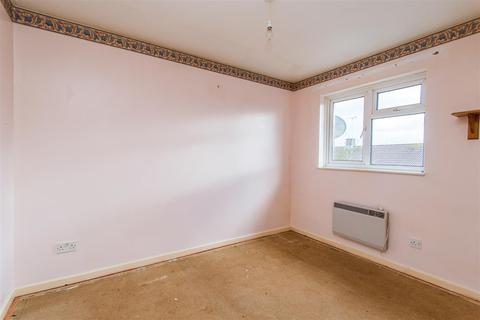 2 Lilian Close, Bow, Crediton, EX17 6JY