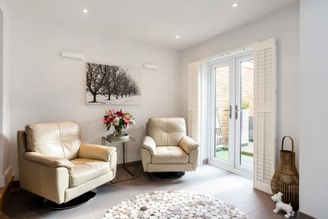67 Grove Road, Windsor, SL4 1HT