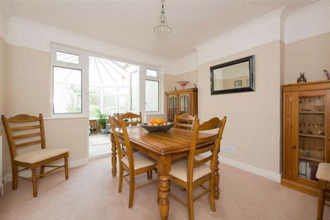 47 Ravensfield Gardens, Epsom, KT19 0ST