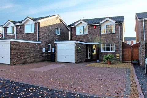 7 Haltonlea, Wilnecote, Tamworth, B77 4BN