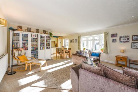 Homeward Lake Lane, Barnham, Bognor Regis, PO22 0AE
