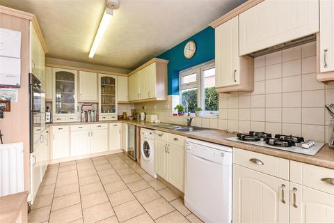 Homeward Lake Lane, Barnham, Bognor Regis, PO22 0AE