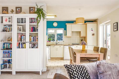 Homeward Lake Lane, Barnham, Bognor Regis, PO22 0AE