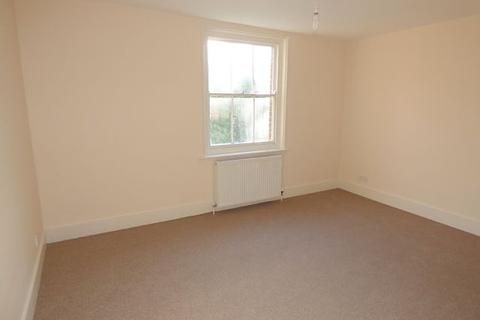 Holly Cottage Chichester Road, Midhurst, GU29 9PF