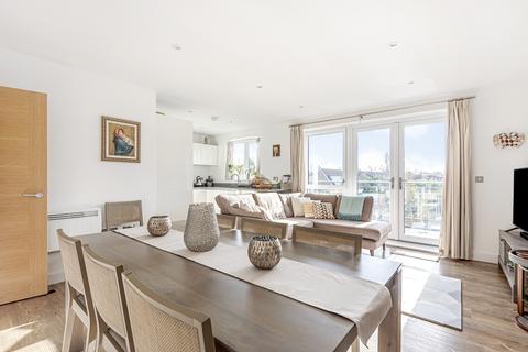 Flat 5, Ash House Acer Grove, Woking, GU22 9FL