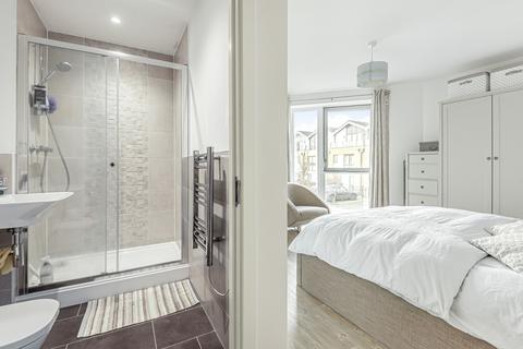 Flat 5, Ash House Acer Grove, Woking, GU22 9FL