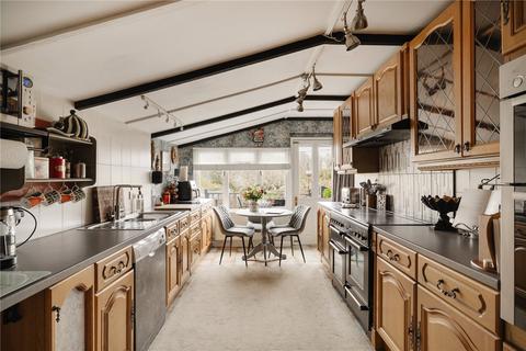 3 bedroom link detached house for sale, High Street, Burford, Oxfordshire, OX18